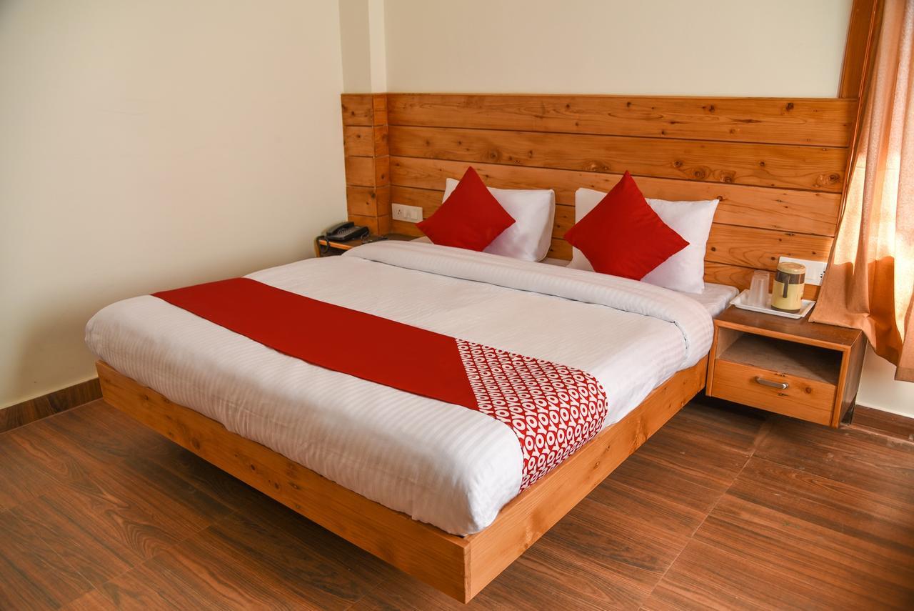 Oyo 13741 Rockwood Bnb Manāli Exterior foto