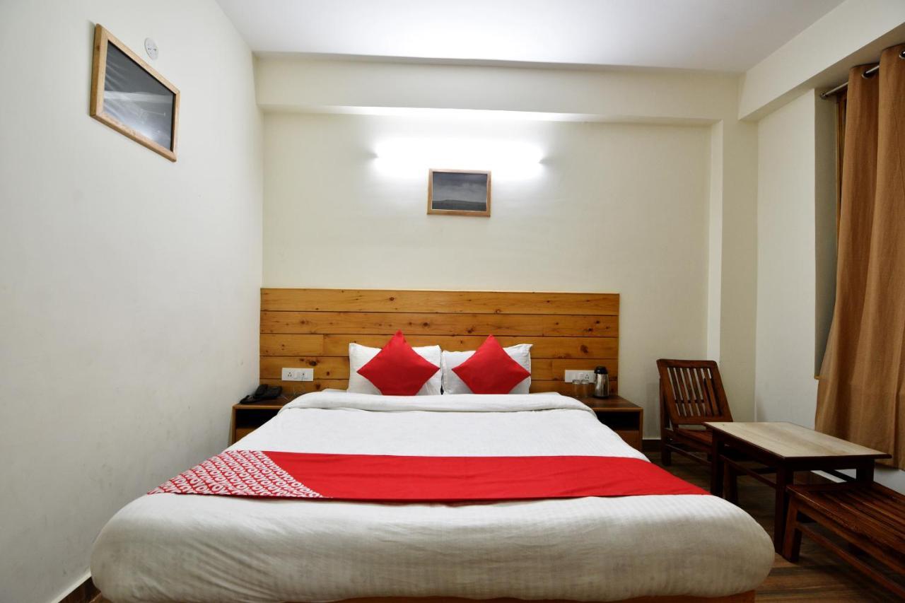 Oyo 13741 Rockwood Bnb Manāli Exterior foto