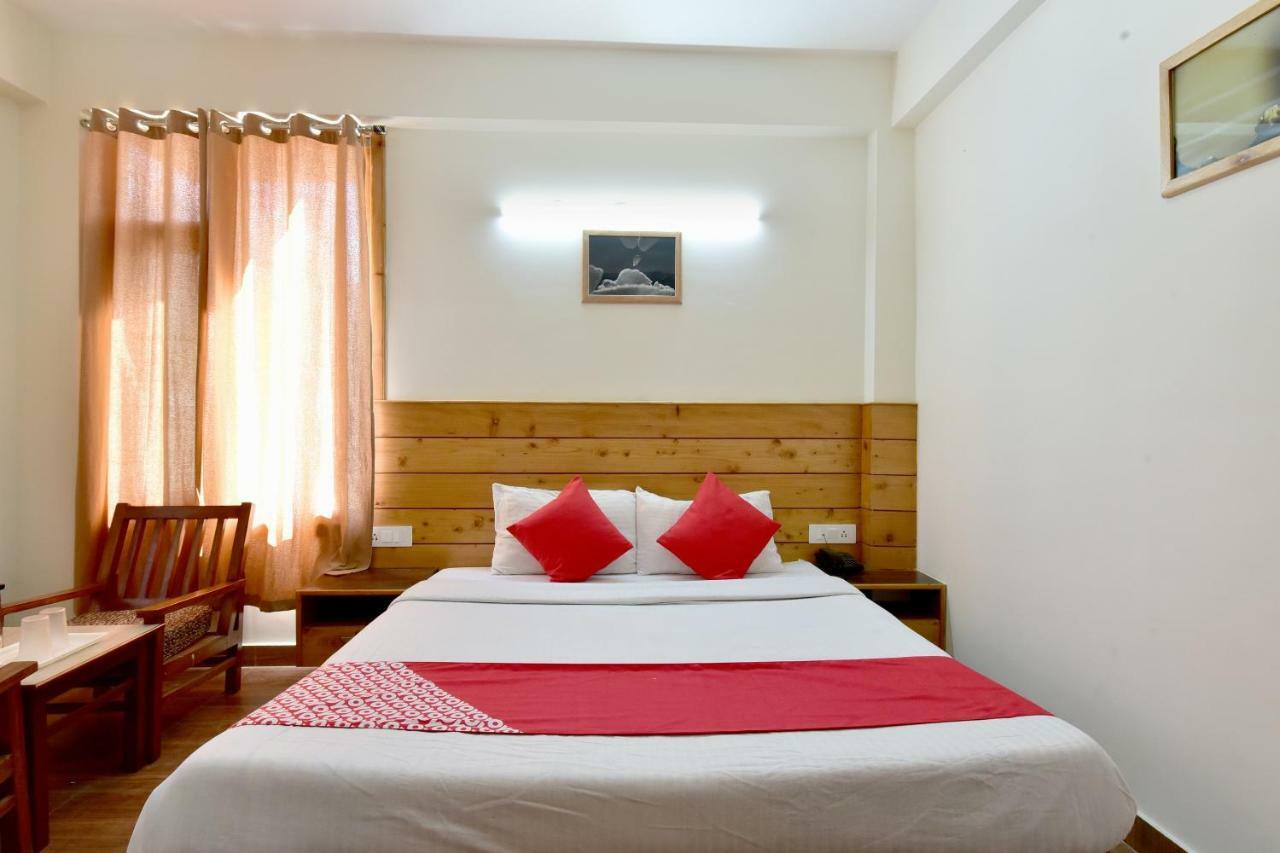 Oyo 13741 Rockwood Bnb Manāli Exterior foto